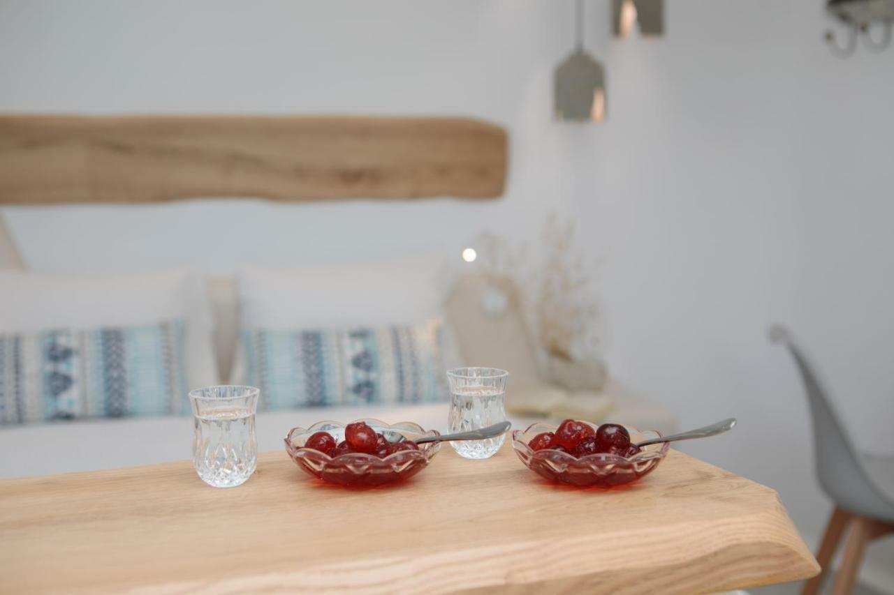Hora Suites Naxos City ภายนอก รูปภาพ